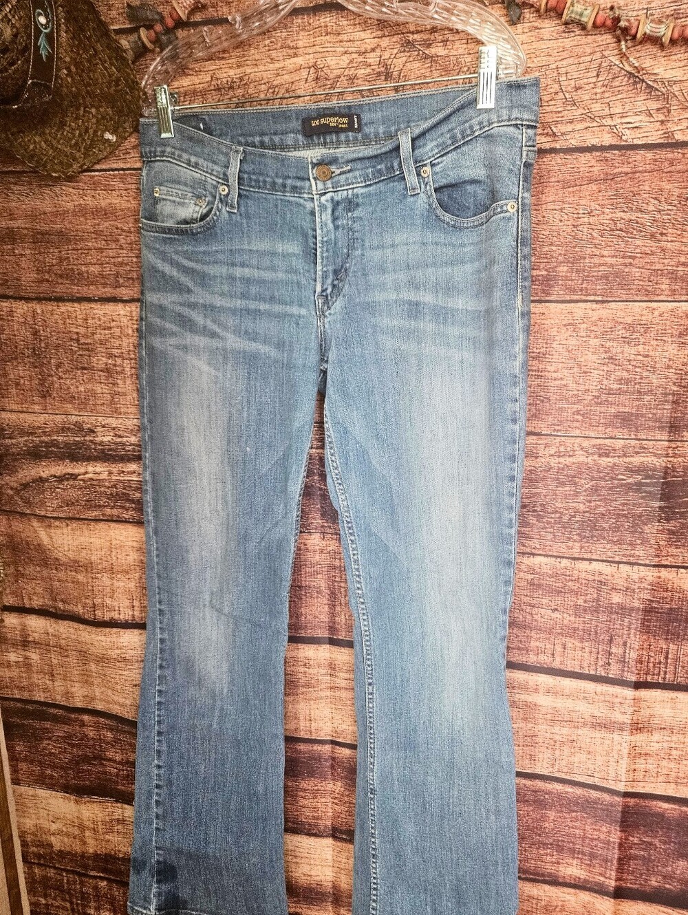 PreLoved "LEVIS TOO SUPERLOW 524 JEANS 34× 31"